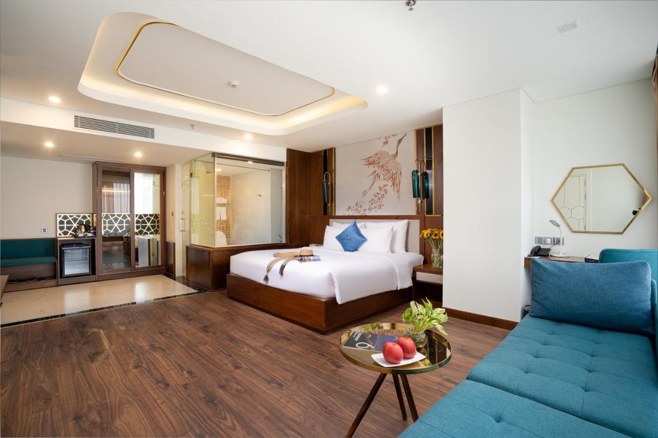 Khách sạn Khách Sạn&spa Cn Palace Boutique 4*