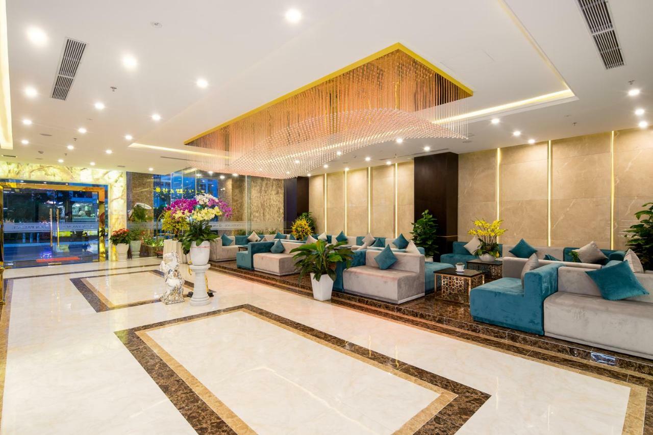 Khách sạn Khách Sạn&spa Cn Palace Boutique 4*